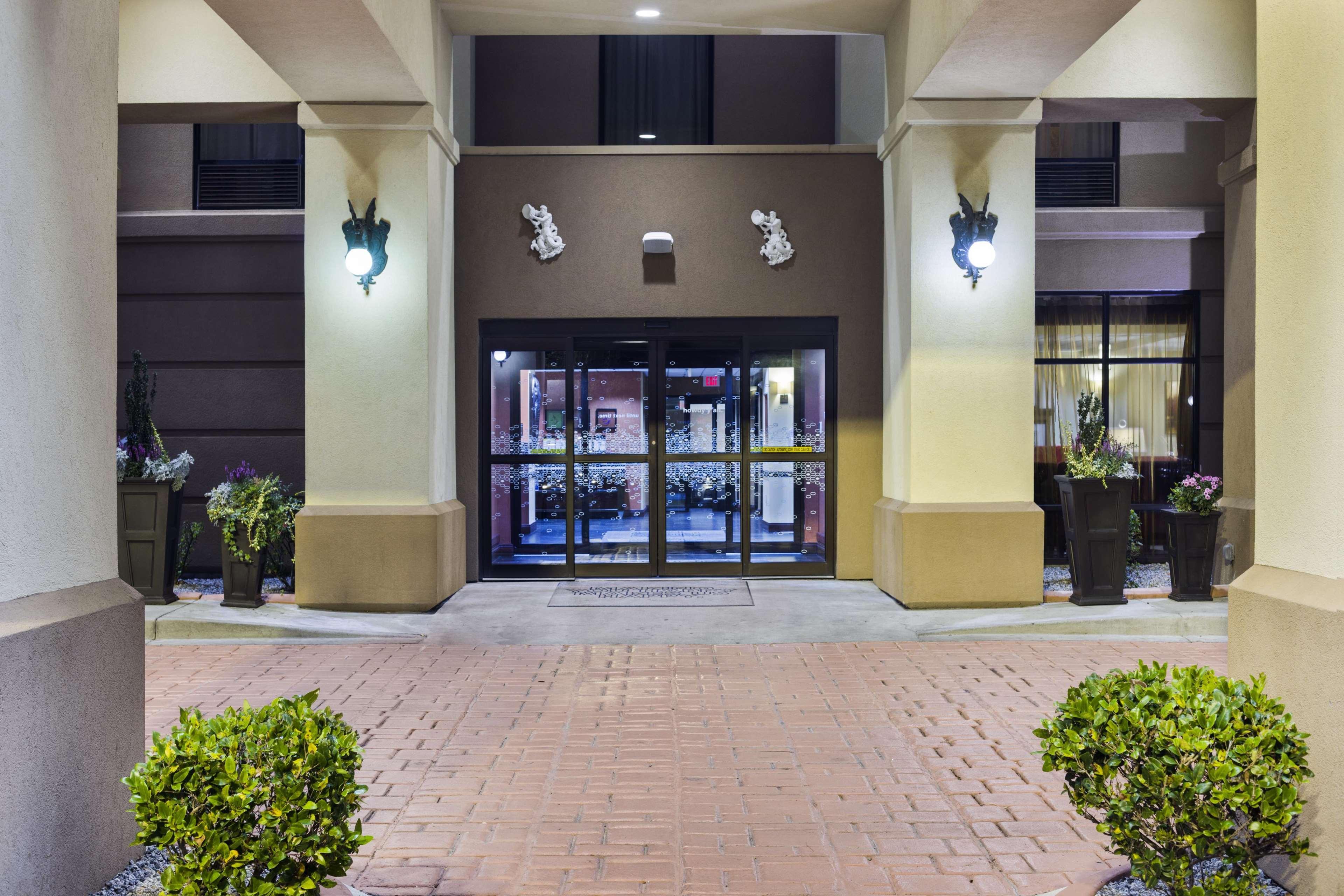 Hampton Inn Hinesville Exterior foto