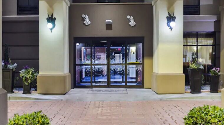 Hampton Inn Hinesville Exterior foto